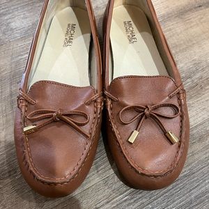 Michael Kors leather driving mocs-ladies. Size 8. Missing gold detail on lace.